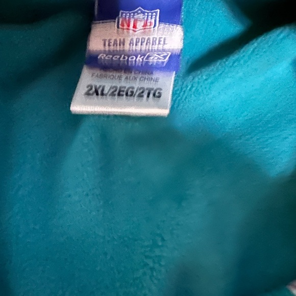 NFL Miami Dolphins Pull Over. - Picture 4 of 4